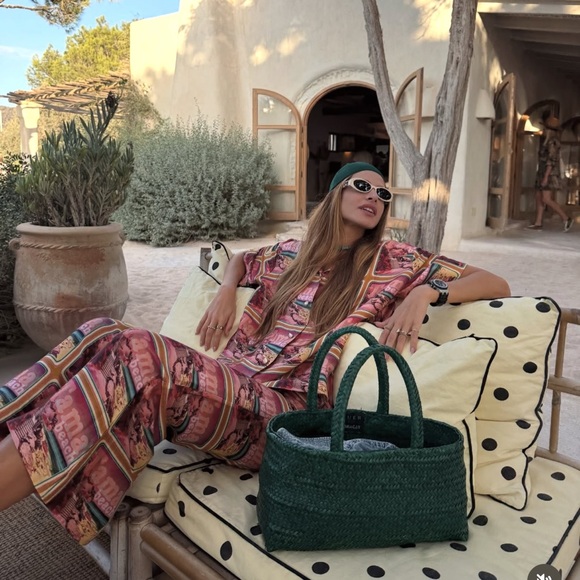 Zimmermann silk satin wonderland poster boxy shirt - Picture 2 of 8